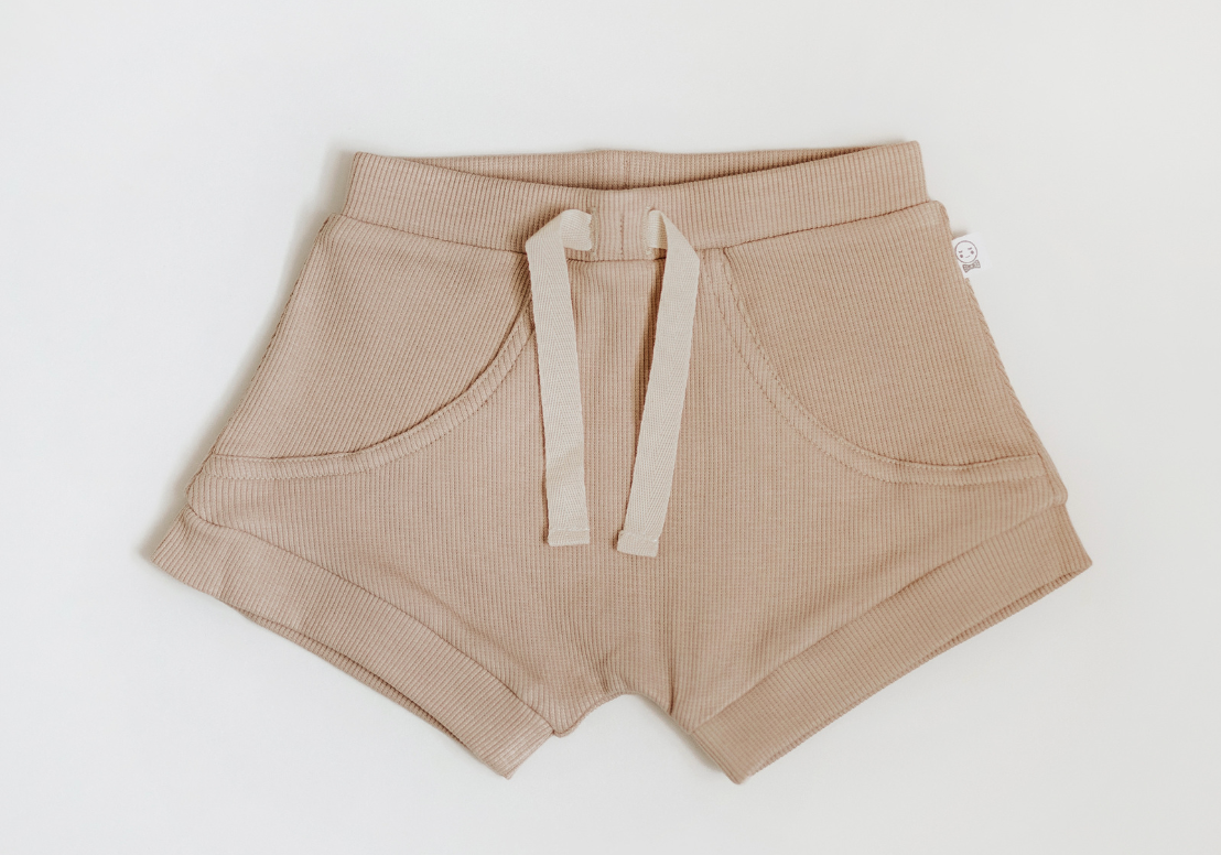 Snuggle Hunny Pebble Shorts - Size 000