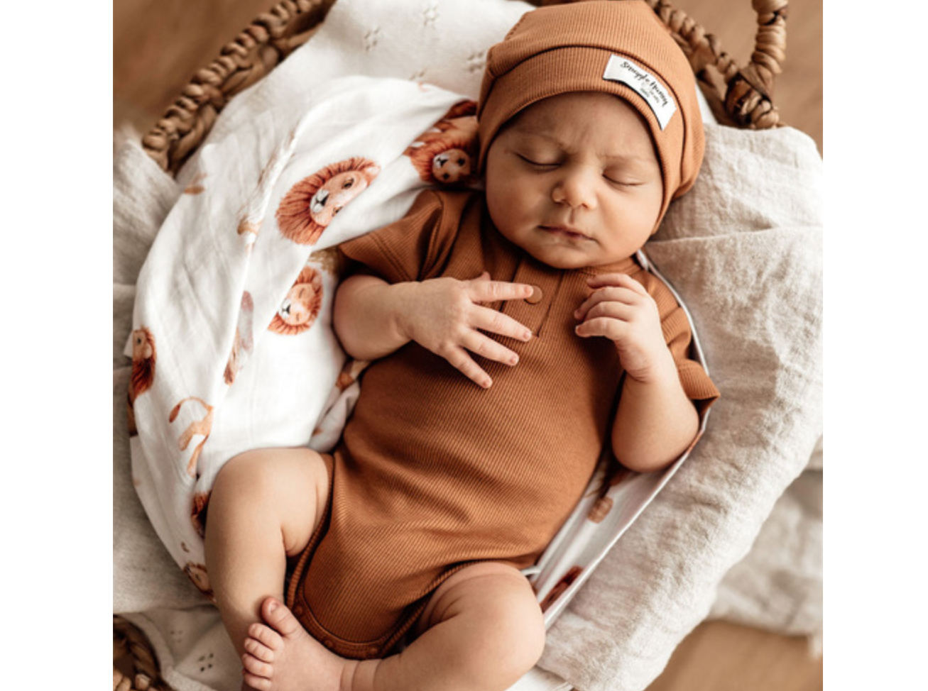 Snuggle Hunny Chestnut Short Sleeve Bodysuit - Size 000
