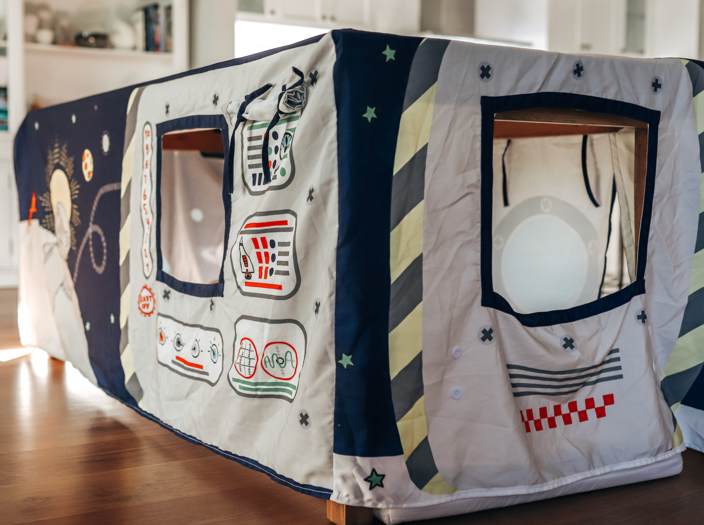Table Tent Cubby - Space Station